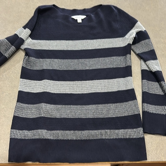 Market & Spruce Waffle Knit Navy Sweater - Picture 4 of 9